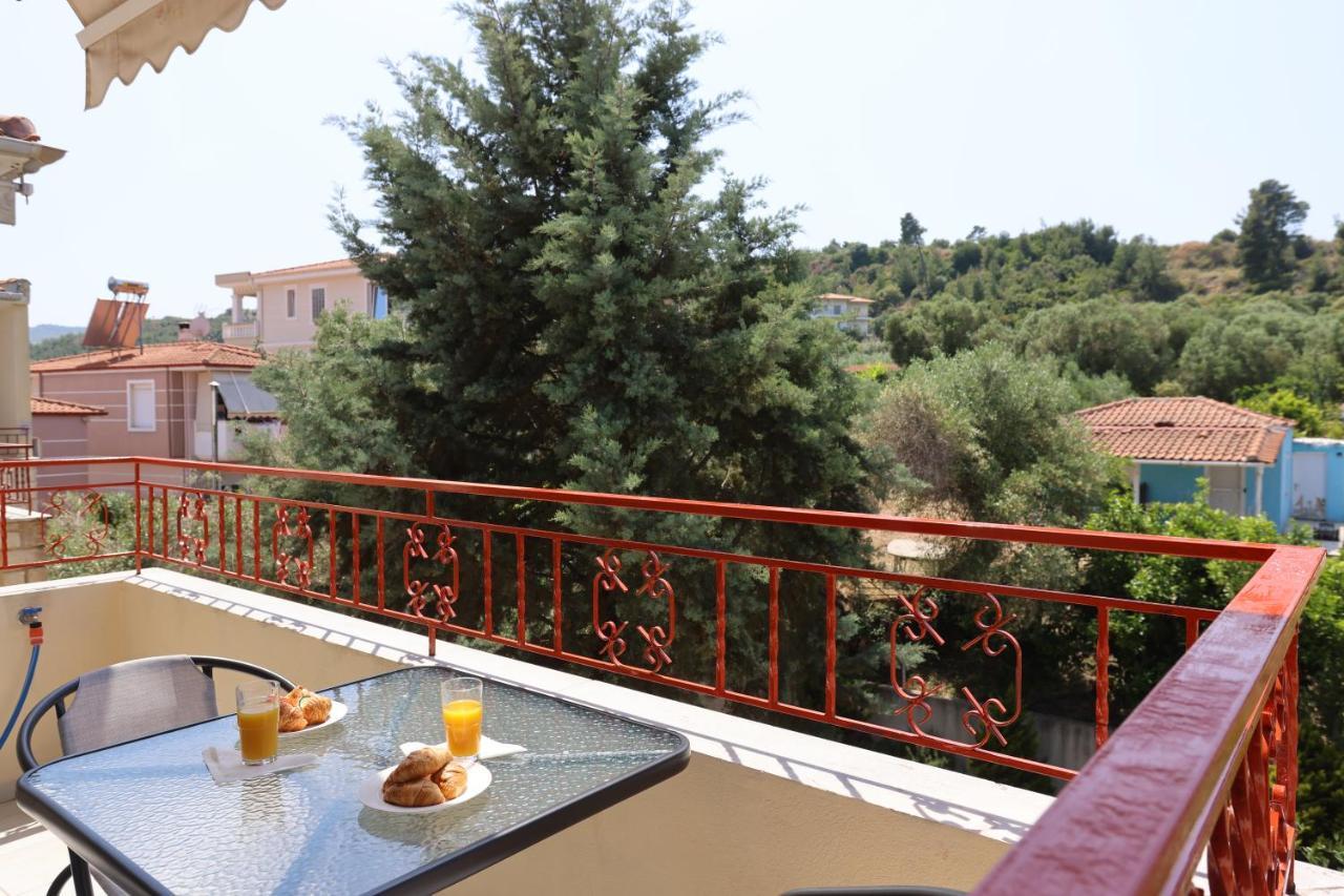 Summer Suite - Premium Apartment Pefkochori Bagian luar foto