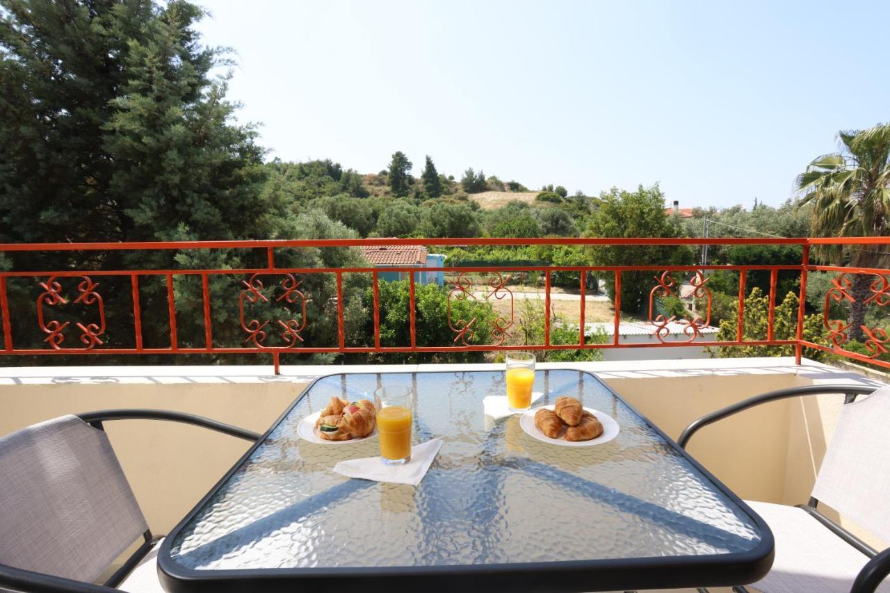 Summer Suite - Premium Apartment Pefkochori Bagian luar foto