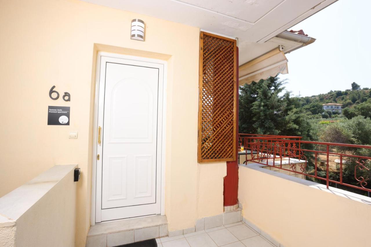 Summer Suite - Premium Apartment Pefkochori Bagian luar foto